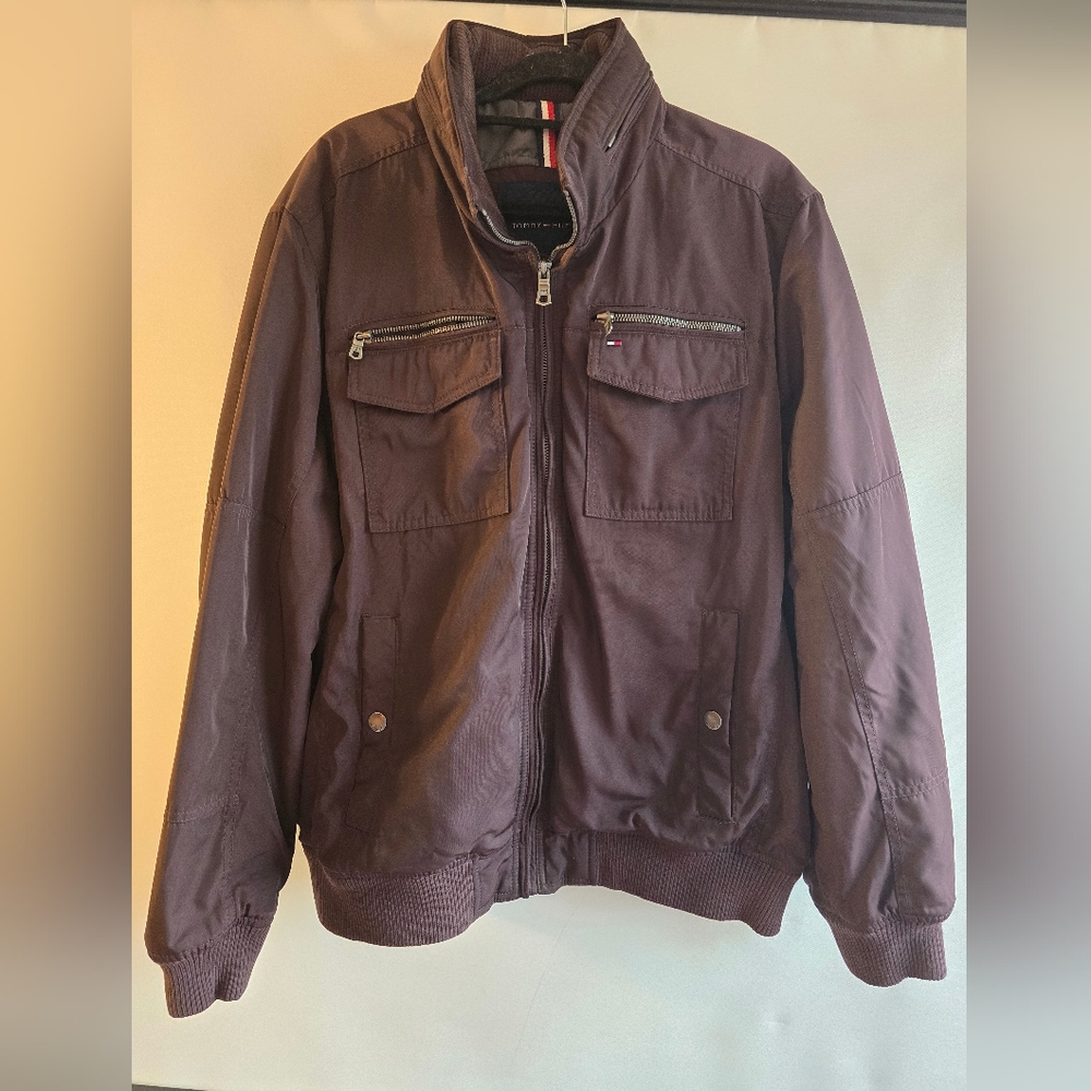 TOMMY HILFIGER PERFORMANCE WATER AND WIND RESISTANT BOMER  BROWN SIZE XL-XG